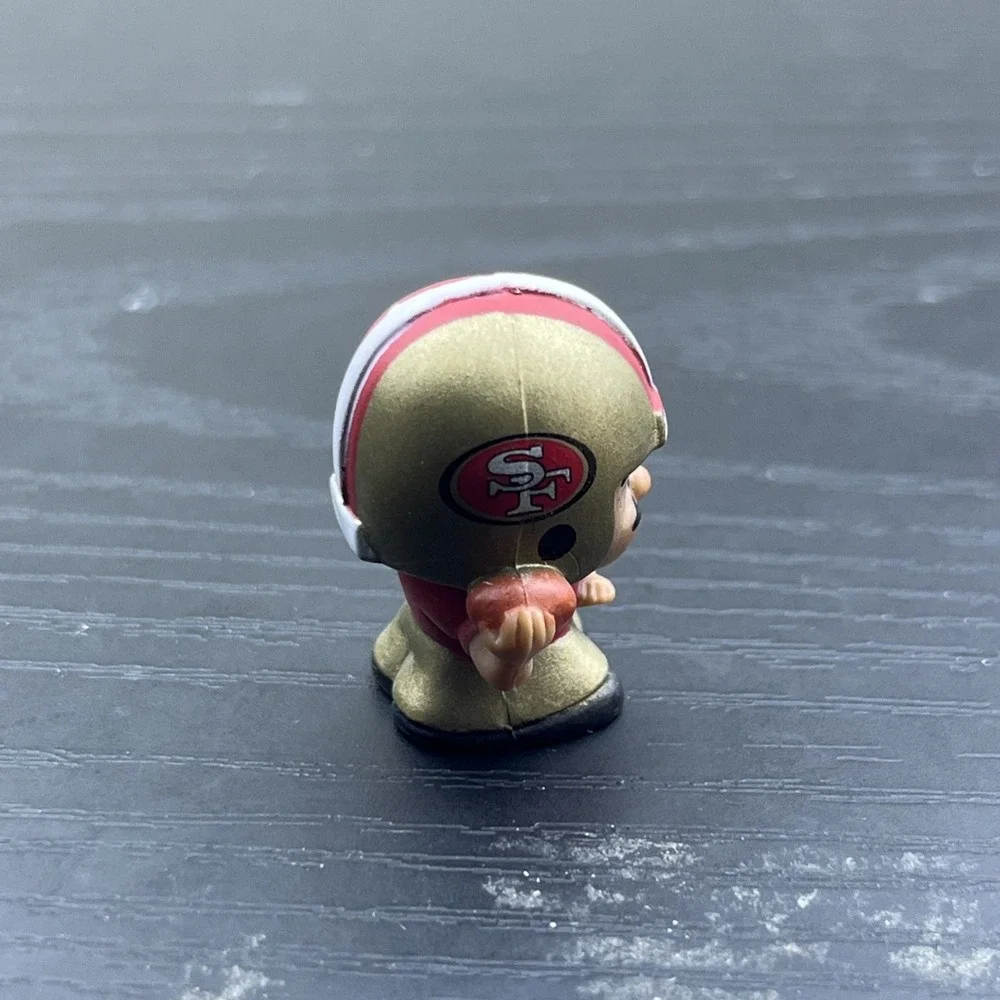 TeenyMates Legends Series San Francisco 49ers NFL Mini Figure Party Animal